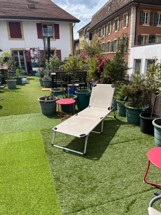 Chambre Papillon Avec Acces Terasse La Neuveville Exterior foto